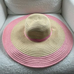 Wide brim Draper James straw and pink sun hat